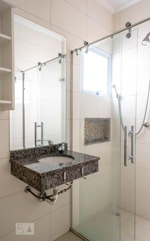 Casa à venda com 120m², 3 quartos e 4 vagas Casa à venda com 120m², 3 quartos e 4 vagasBanheiro 2