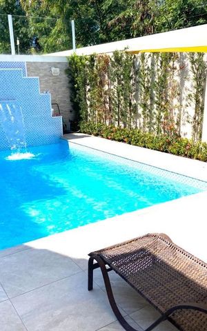 Casa de condomínio à venda com 243m², 4 quartos e 2 vagas
