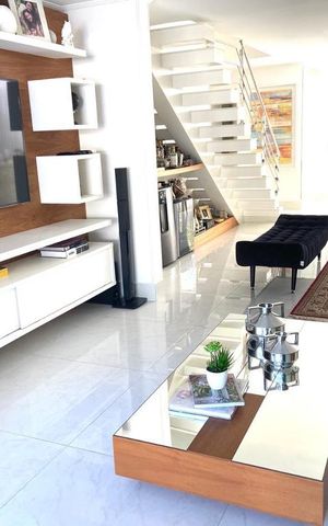 Casa de condomínio à venda com 243m², 4 quartos e 2 vagas