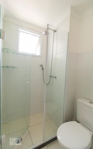 Apartamento à venda com 45m², 2 quartos e 1 vaga Apartamento à venda com 45m², 2 quartos e 1 vagaBanheiro