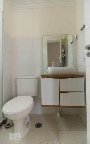 Apartamento à venda com 45m², 2 quartos e 1 vaga Apartamento à venda com 45m², 2 quartos e 1 vagaBanheiro