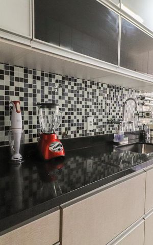 Apartamento à venda com 83m², 2 quartos e 1 vaga Apartamento à venda com 83m², 2 quartos e 1 vagaCozinha e Área de Serviço