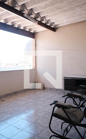 Casa à venda com 180m², 3 quartos e 6 vagasÁrea de Serviço