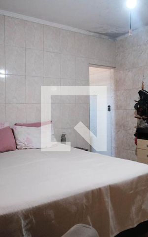 Casa à venda com 180m², 3 quartos e 6 vagassuíte