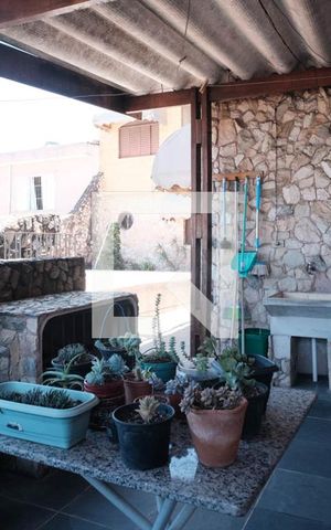 Casa à venda com 180m², 3 quartos e 6 vagasÁrea comum