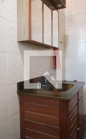 Casa à venda com 180m², 3 quartos e 6 vagasBanheiro da suíte