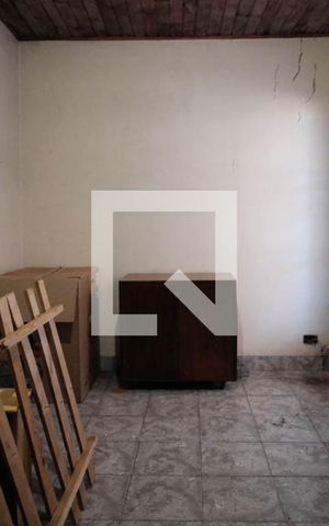 Casa à venda com 180m², 3 quartos e 6 vagasQuarto 2