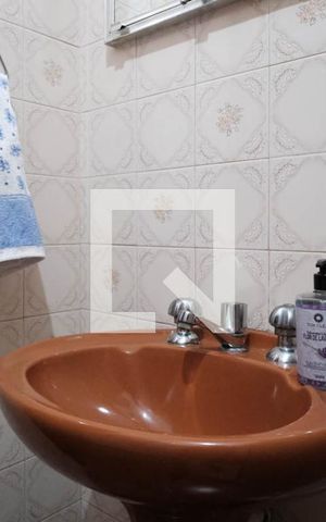 Casa à venda com 180m², 3 quartos e 6 vagasBanheiro Social