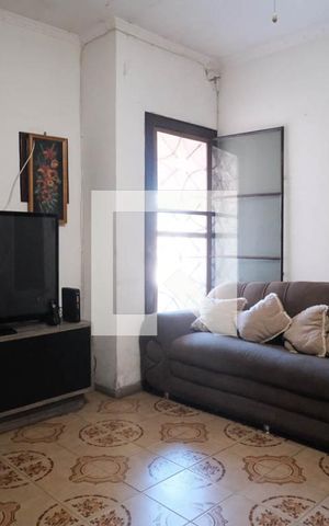 Casa à venda com 180m², 3 quartos e 6 vagasSala