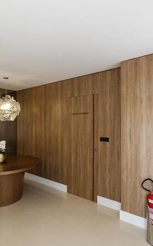 Apartamento à venda com 61m², 2 quartos e 2 vagas Apartamento à venda com 61m², 2 quartos e 2 vagasHall