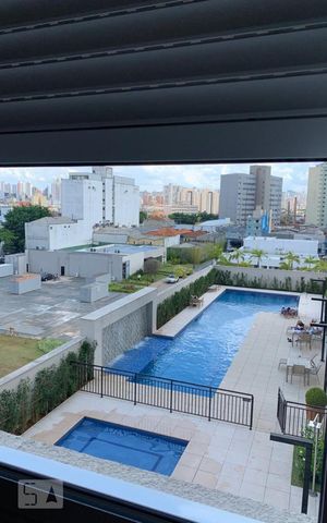 Apartamento à venda com 61m², 2 quartos e 2 vagas Apartamento à venda com 61m², 2 quartos e 2 vagasÁrea comum - Piscina