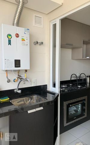 Apartamento à venda com 61m², 2 quartos e 2 vagas Apartamento à venda com 61m², 2 quartos e 2 vagasDetalhe da area de serviço