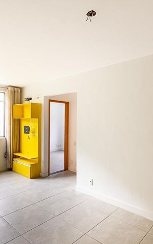 Apartamento à venda com 56m², 2 quartos e 1 vaga Apartamento à venda com 56m², 2 quartos e 1 vagaSala
