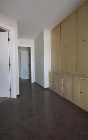 Apartamento para alugar com 380m², 3 quartos e 2 vagasCorredor