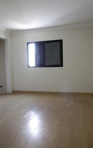 Apartamento para alugar com 380m², 3 quartos e 2 vagasSuíte 1