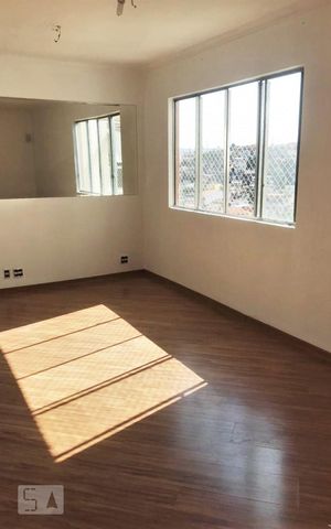 Apartamento à venda com 61m², 3 quartos e 1 vaga Apartamento à venda com 61m², 3 quartos e 1 vagaSala