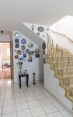 Casa à venda com 125m², 3 quartos e 2 vagasSala