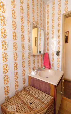 Casa à venda com 125m², 3 quartos e 2 vagasBanheiro