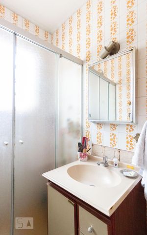 Casa à venda com 125m², 3 quartos e 2 vagasBanheiro