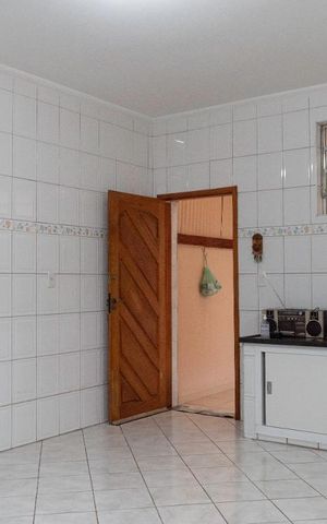 Casa para alugar com 198m², 4 quartos e 2 vagasCozinha