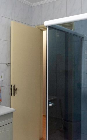 Casa para alugar com 198m², 4 quartos e 2 vagasBanheiro Corredor
