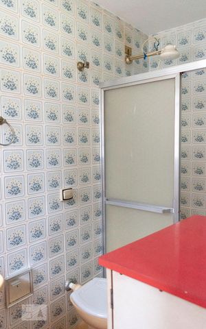 Casa para alugar com 198m², 4 quartos e 2 vagasBanheiro de Serviço