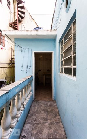 Casa para alugar com 76m², 2 quartos e 1 vagaVaranda
