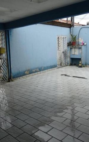 Casa à venda com 230m², 3 quartos e 4 vagas Casa à venda com 230m², 3 quartos e 4 vagasGaragem