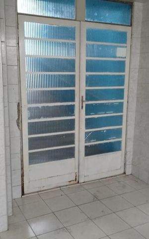 Casa à venda com 230m², 3 quartos e 4 vagas Casa à venda com 230m², 3 quartos e 4 vagasEdícula