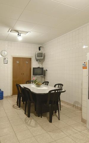 Casa à venda com 440m², 5 quartos e 8 vagasCozinha