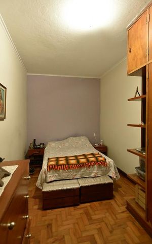 Casa à venda com 440m², 5 quartos e 8 vagasQuarto 2