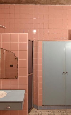 Casa à venda com 440m², 5 quartos e 8 vagasBanheiro 1