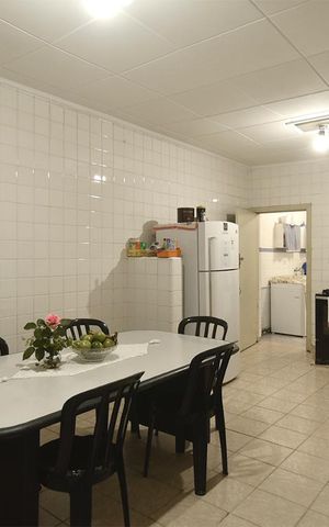 Casa à venda com 440m², 5 quartos e 8 vagasCozinha