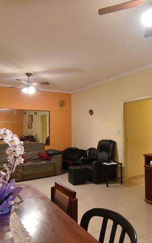 Casa à venda com 440m², 5 quartos e 8 vagasSala