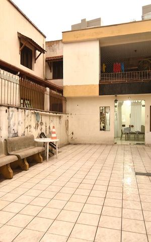 Casa à venda com 440m², 5 quartos e 8 vagasQuintal e edícula