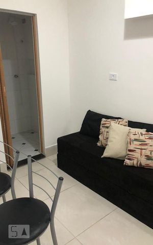 Studio para alugar com 18m², 1 quarto e sem vaga Studio para alugar com 18m², 1 quarto e sem vagaSala/Quarto