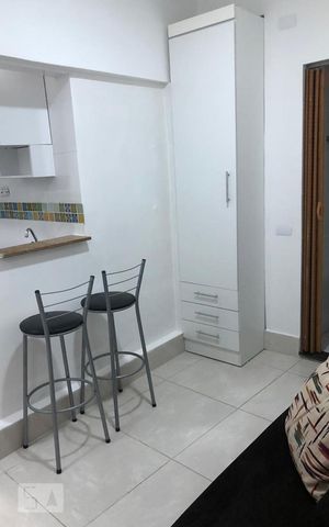Studio para alugar com 18m², 1 quarto e sem vaga Studio para alugar com 18m², 1 quarto e sem vagaSala/Cozinha
