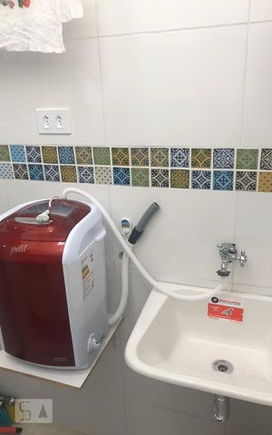 Studio para alugar com 18m², 1 quarto e sem vaga Studio para alugar com 18m², 1 quarto e sem vagaLavanderia