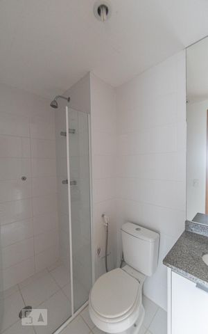 Apartamento à venda com 57m², 2 quartos e 1 vaga Apartamento à venda com 57m², 2 quartos e 1 vagaBanheiro Suite
