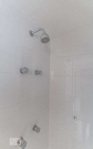 Apartamento à venda com 57m², 2 quartos e 1 vaga Apartamento à venda com 57m², 2 quartos e 1 vagaBanheiro 2