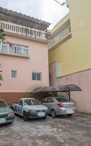 Casa à venda com 334m², 2 quartos e 6 vagasGaragem