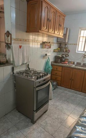 Casa à venda com 334m², 2 quartos e 6 vagasCozinha