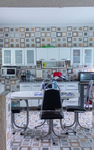 Casa à venda com 192m², 4 quartos e 8 vagasCozinha