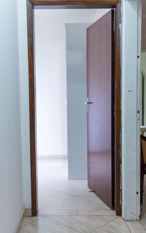 Casa à venda com 192m², 4 quartos e 8 vagasCorredor