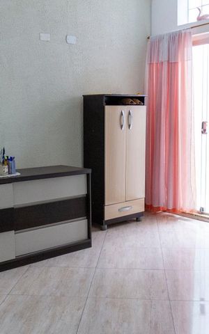 Casa à venda com 192m², 4 quartos e 8 vagasSala