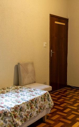 Casa à venda com 192m², 4 quartos e 8 vagasSuíte 1