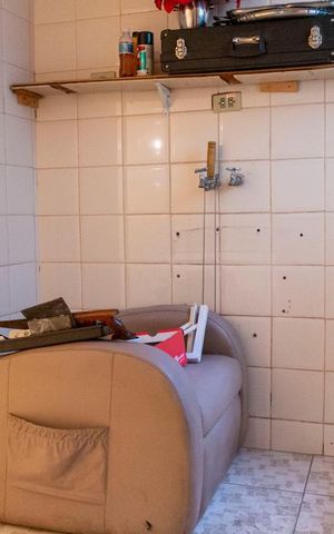 Casa à venda com 192m², 4 quartos e 8 vagasBanheiro de serviço
