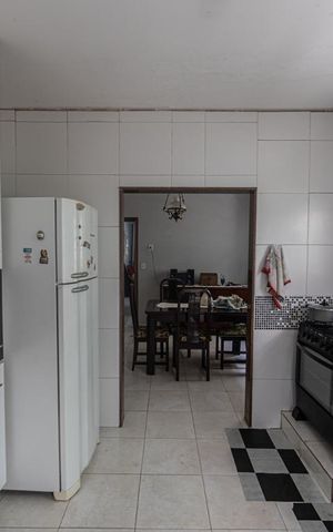 Casa à venda com 125m², 3 quartos e 2 vagas Casa à venda com 125m², 3 quartos e 2 vagasCozinha