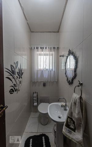 Casa à venda com 125m², 3 quartos e 2 vagas Casa à venda com 125m², 3 quartos e 2 vagasLavabo