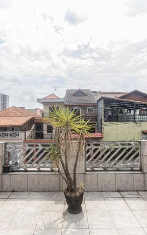 Casa à venda com 125m², 3 quartos e 2 vagas Casa à venda com 125m², 3 quartos e 2 vagasVaranda Quarto 3